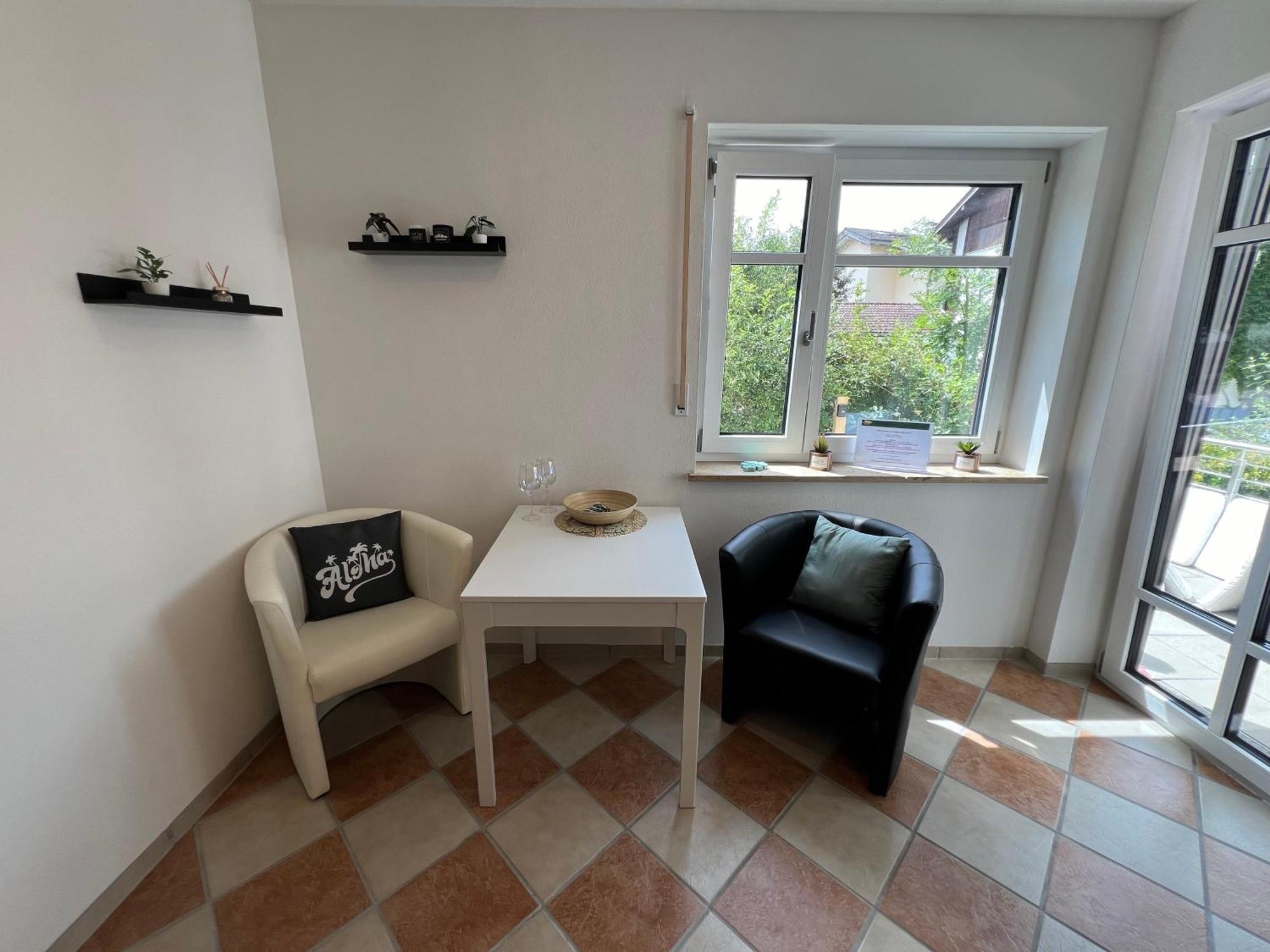 Palmen Apartment Direkt In Bad Aibling Exterior foto